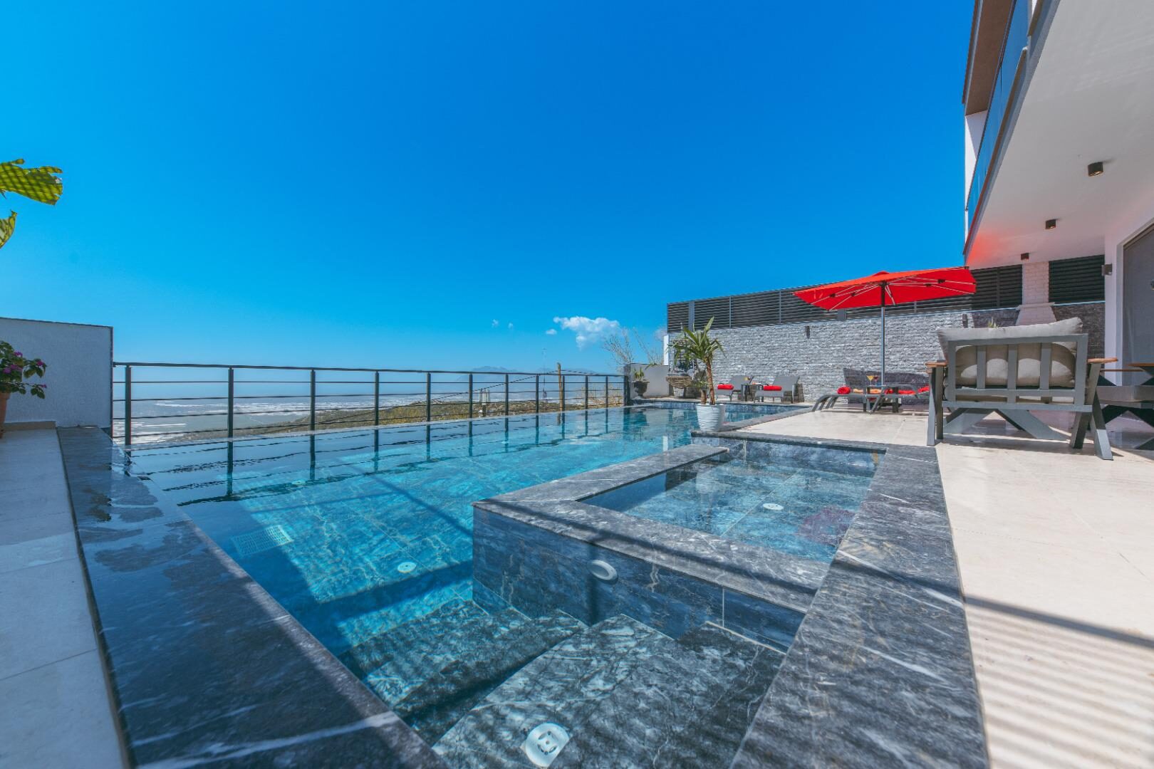 Villa Xanadu — 20