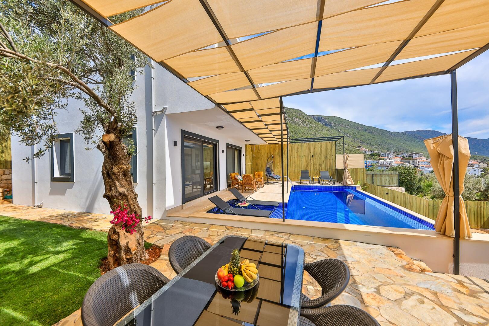 Villa Albedo Blue — 9