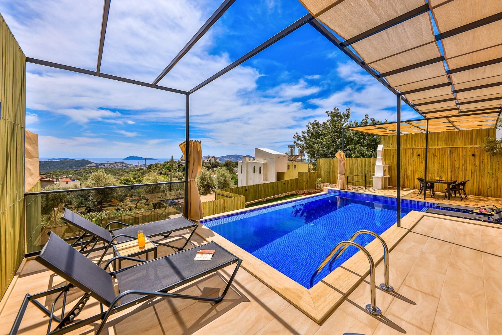 Villa Albedo Blue — 11