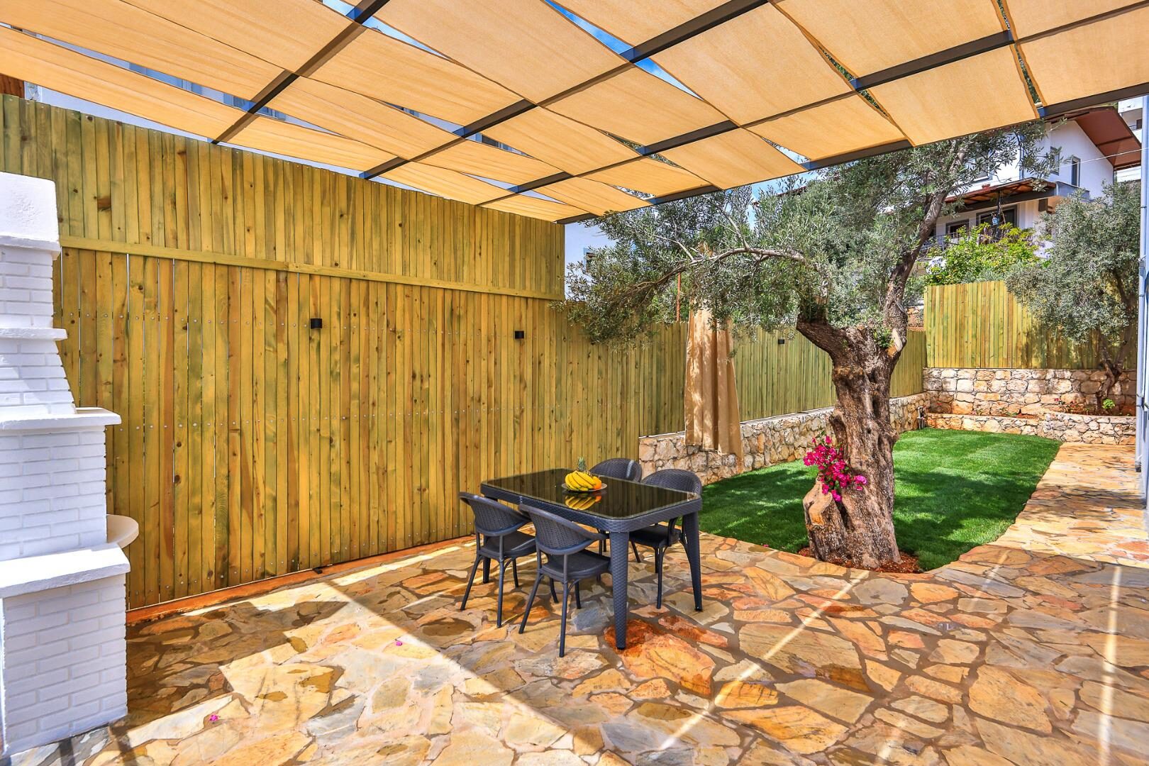 Villa Albedo Blue — 24
