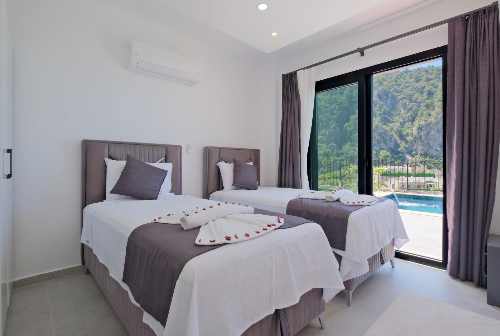 Villa Montana Kirme Duo — 37