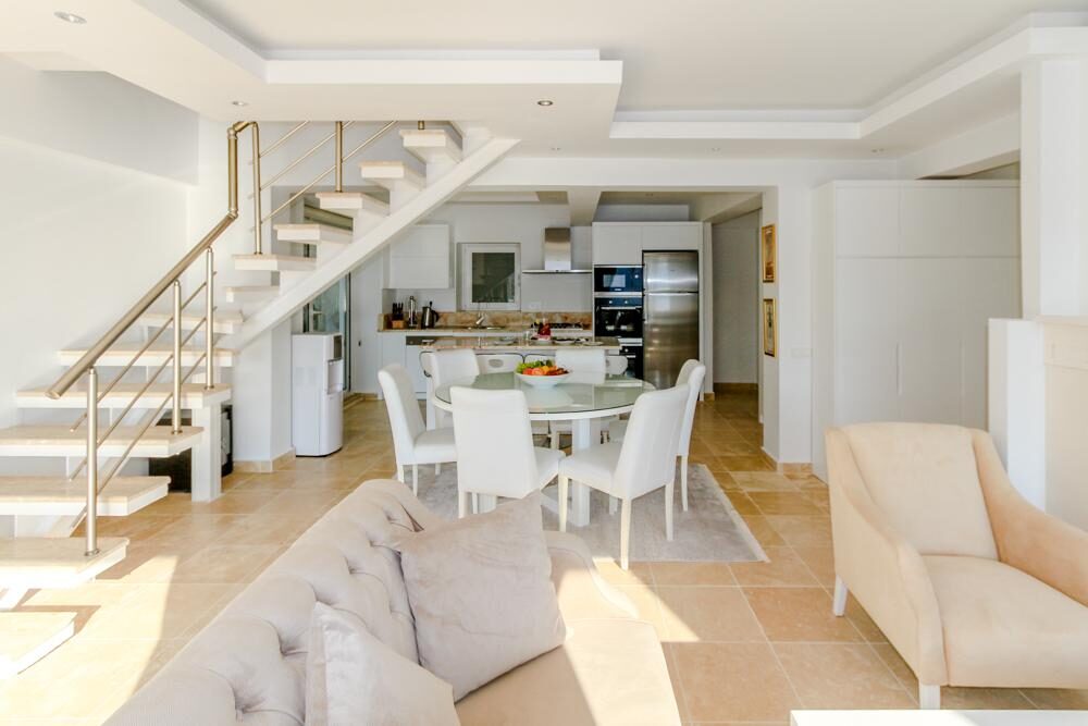 Villa Ketchy — 34