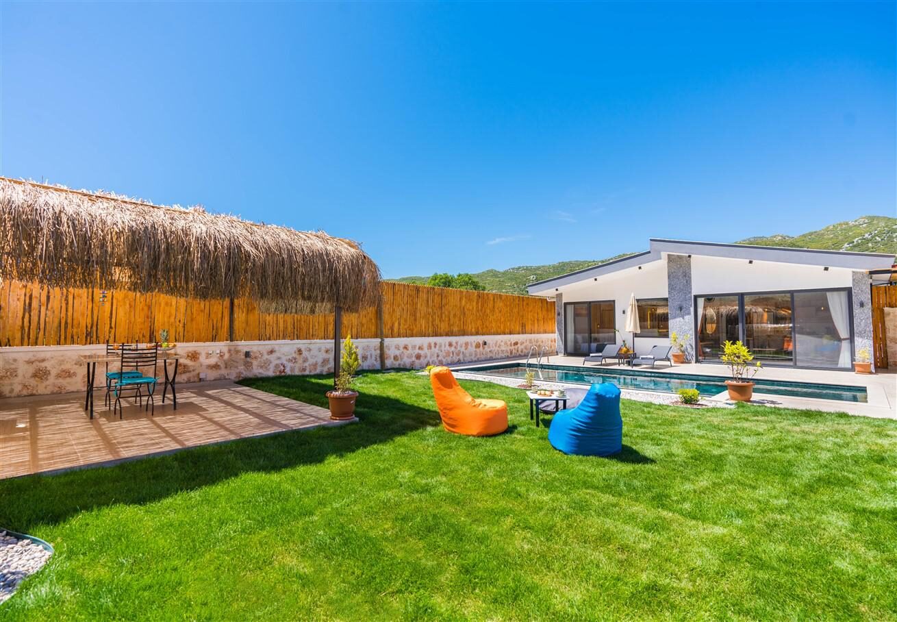 Villa Apollon — 18