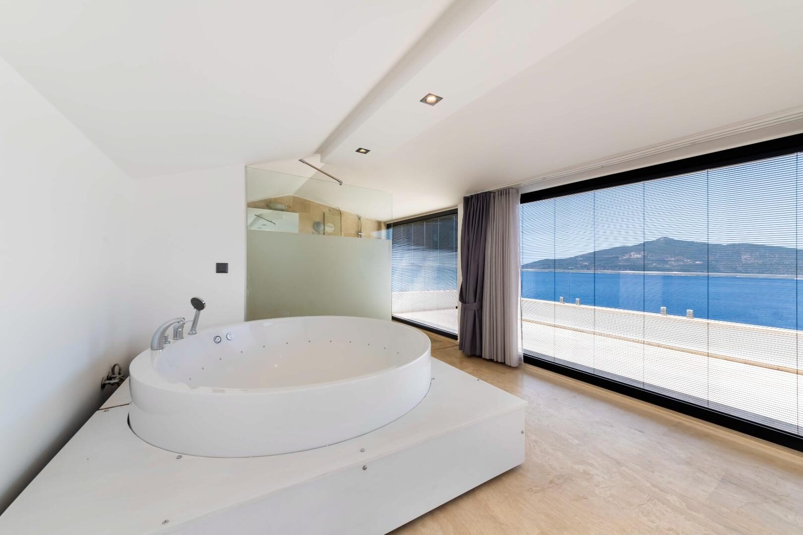 Villa Lumineux — 30