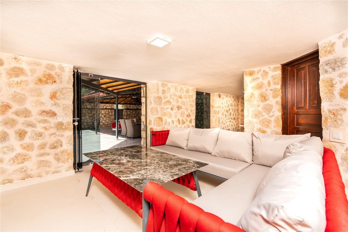 Villa Şah Bezirgan — 17