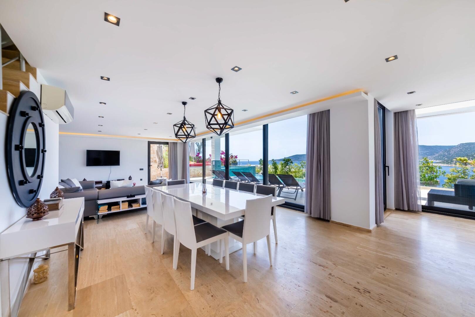 Villa Lumineux — 47