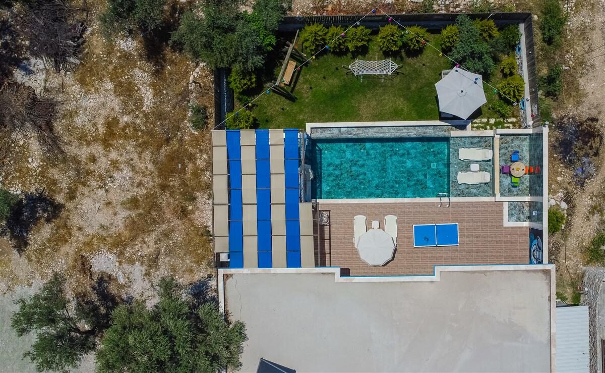 Villa Piker House — 60