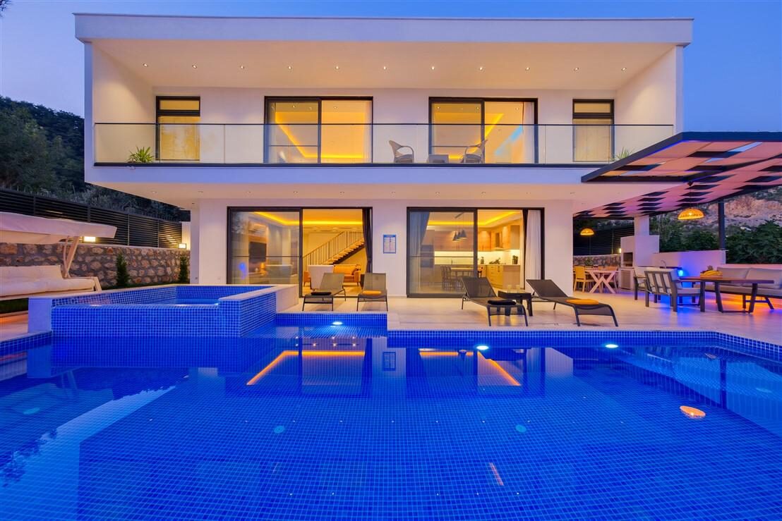 Villa Dolce Deluxe — 4