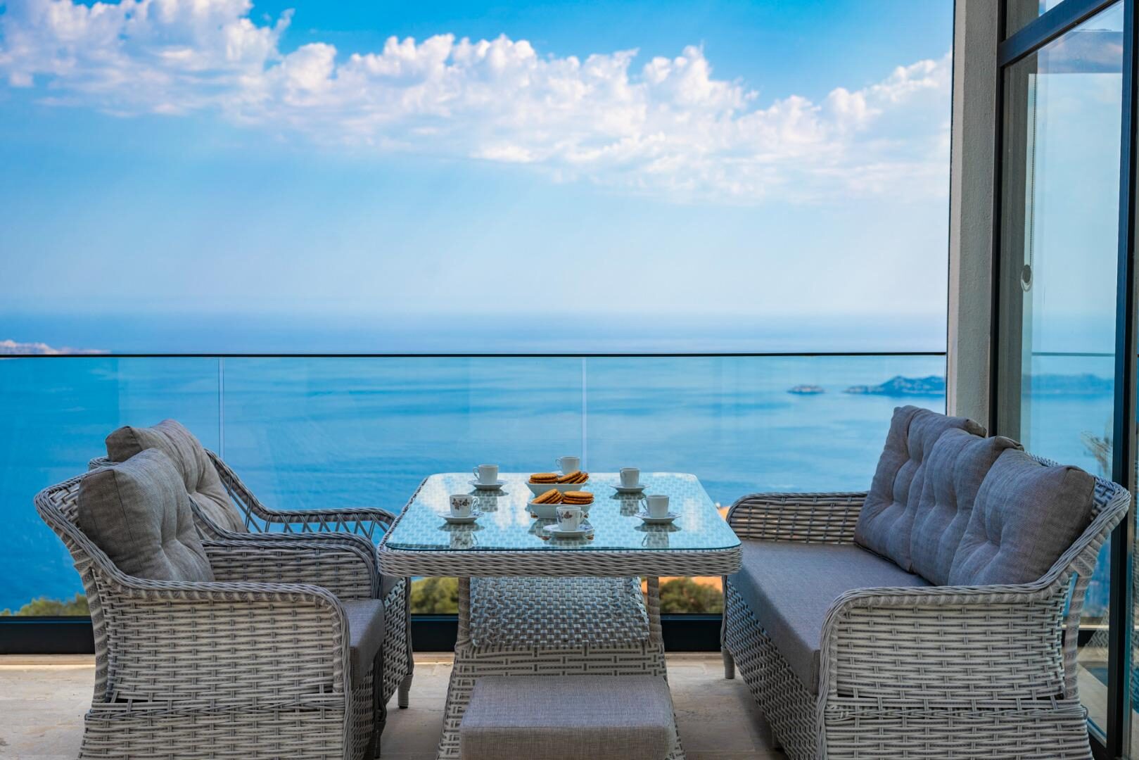 Villa Avenir — 35