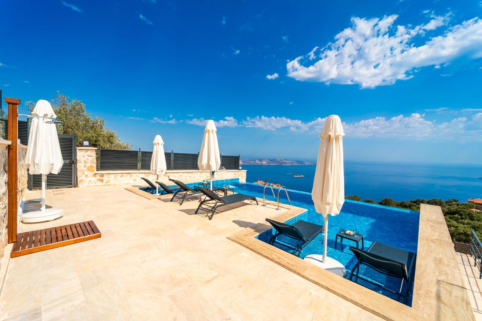 Villa Avenir — 40