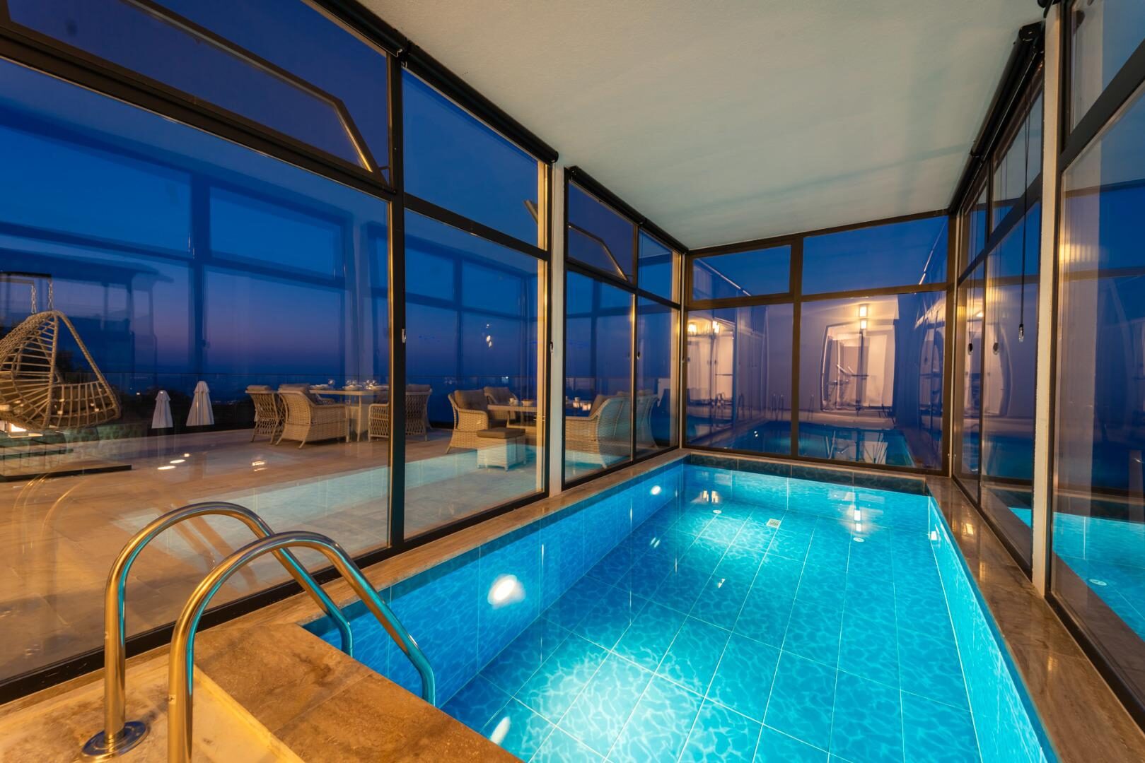 Villa Avenir — 60