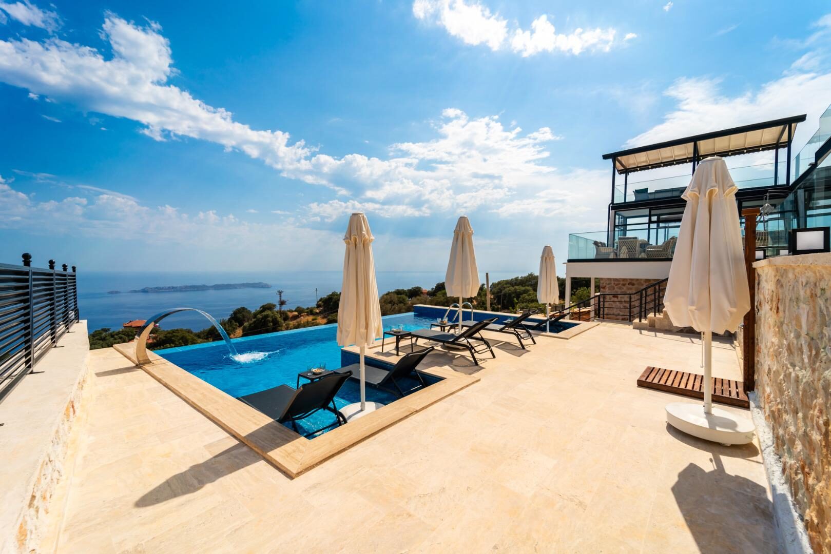 Villa Avenir — 105