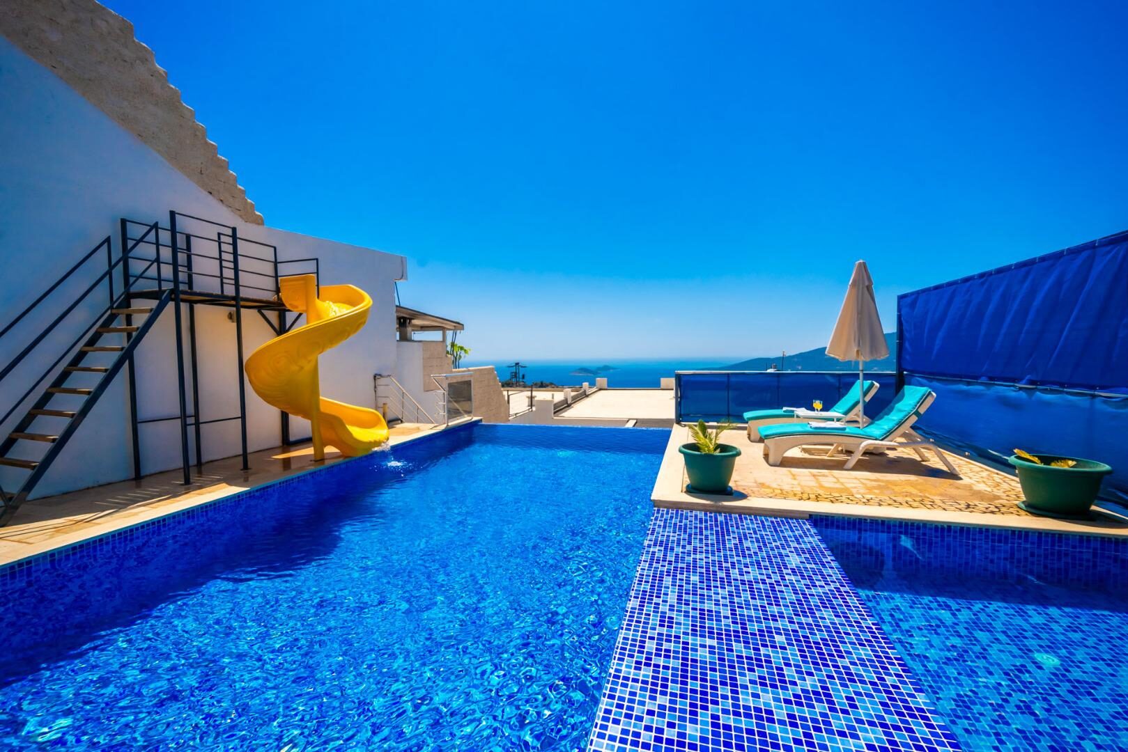 Villa Anahita — 3