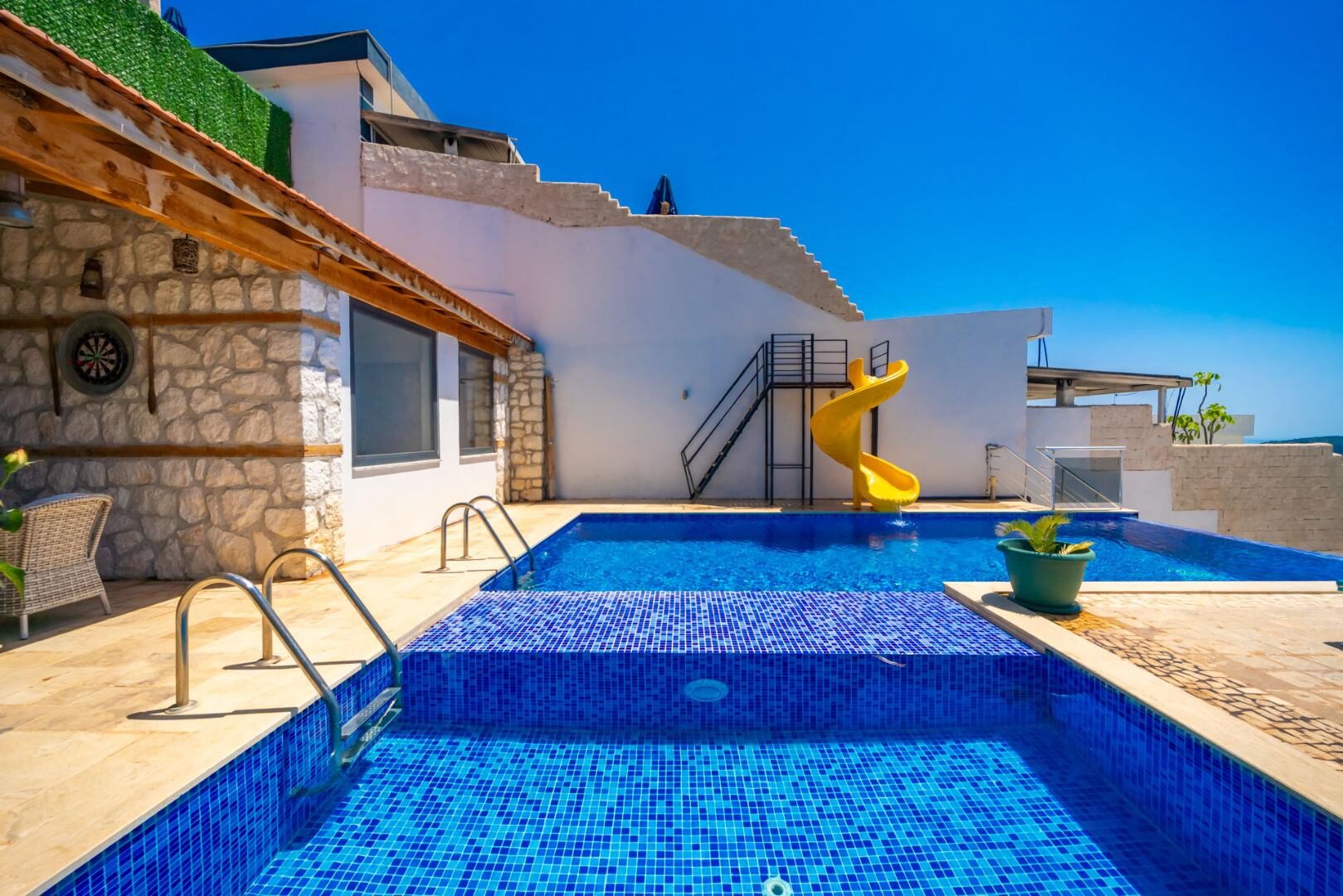Villa Anahita — 14