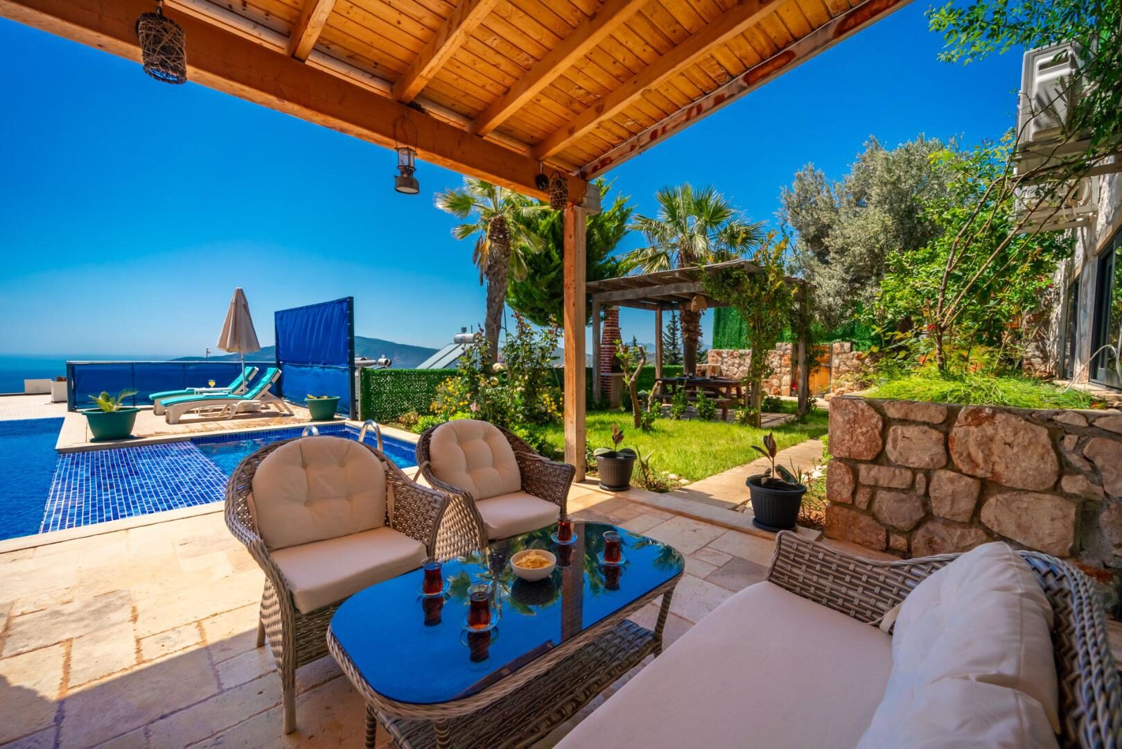 Villa Anahita — 20