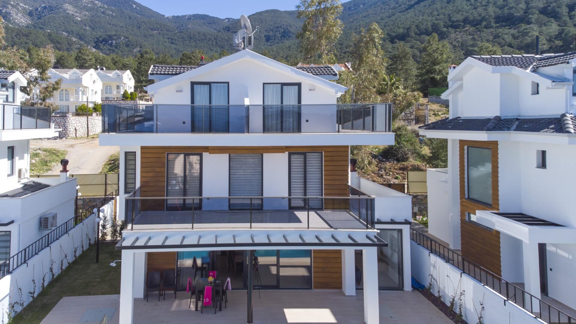 Villa Berzan — 9