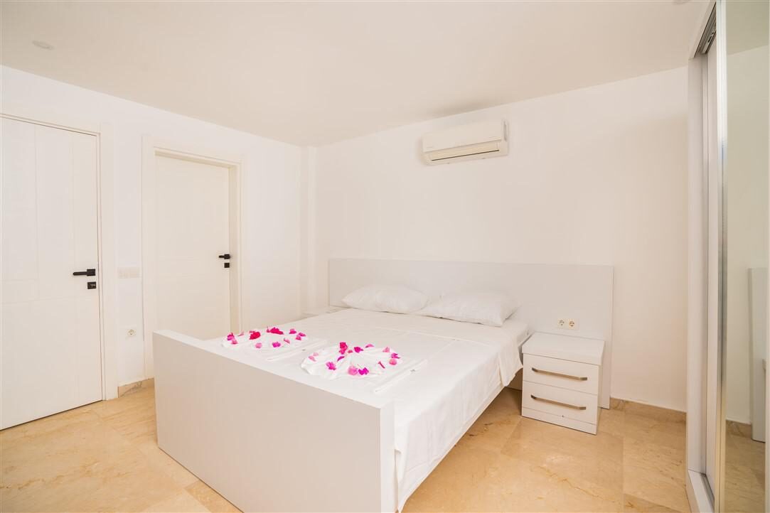 Villa City — 36