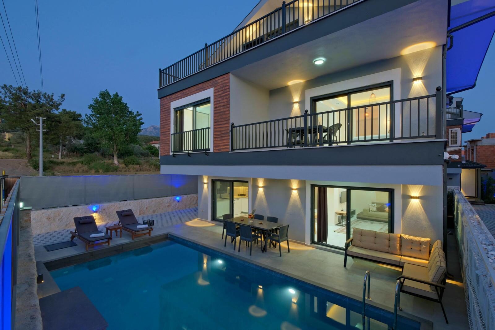Villa White 1 — 2