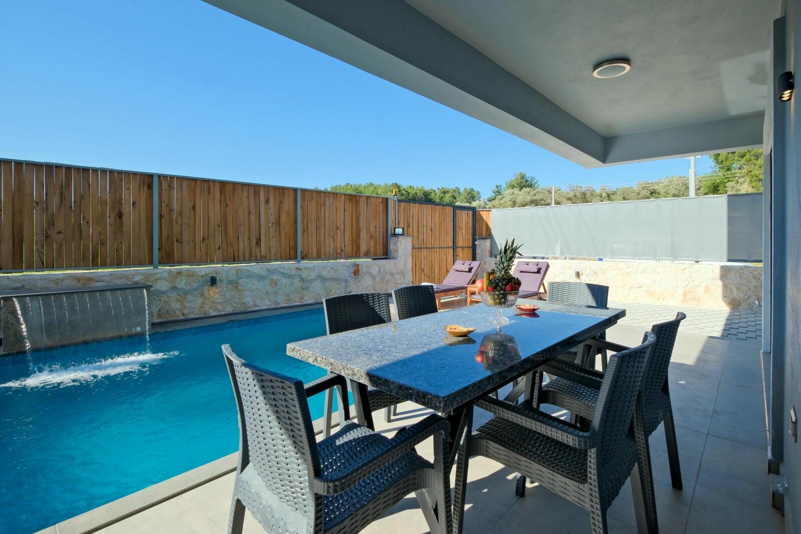 Villa White 1 — 5