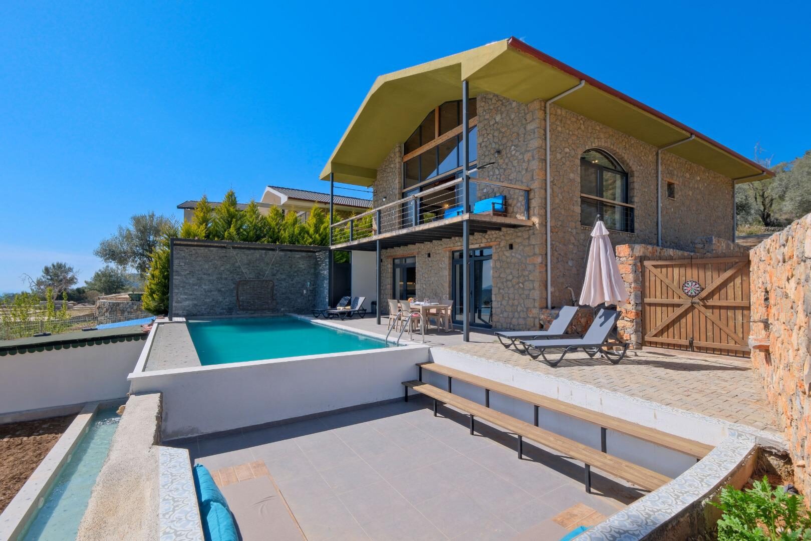 Villa Ayza — 12