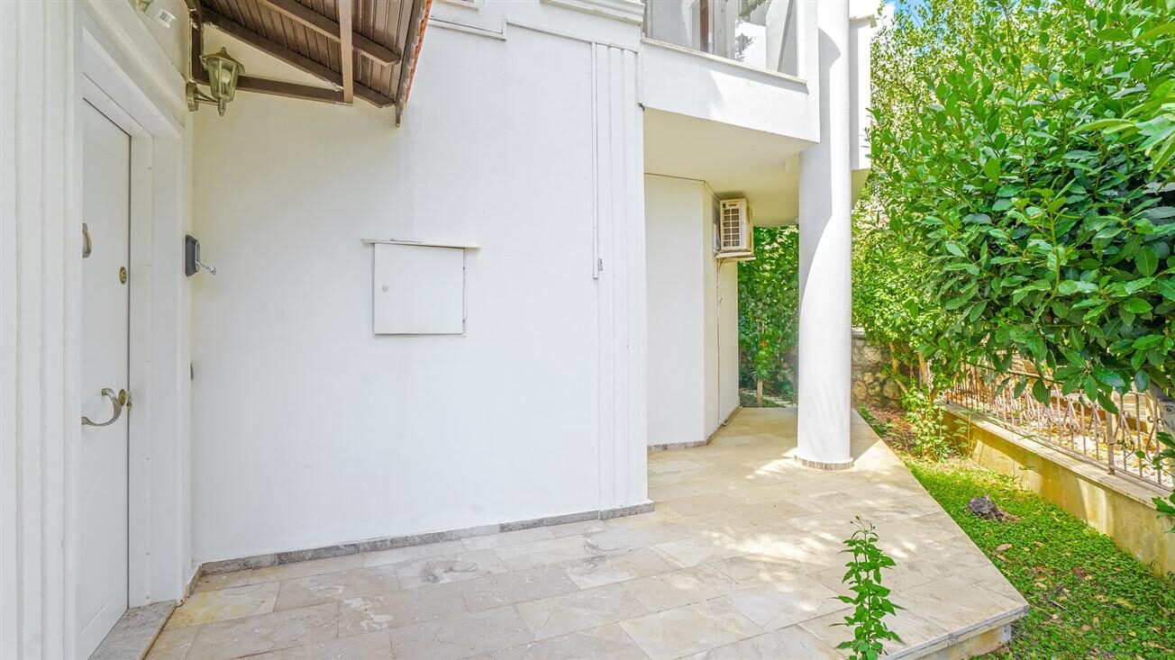 Villa Palm — 52