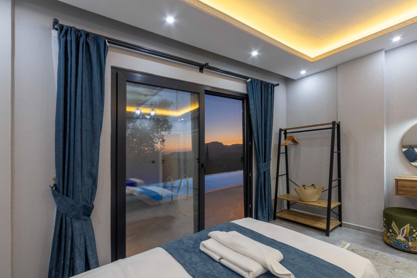 Villa Elyase — 72