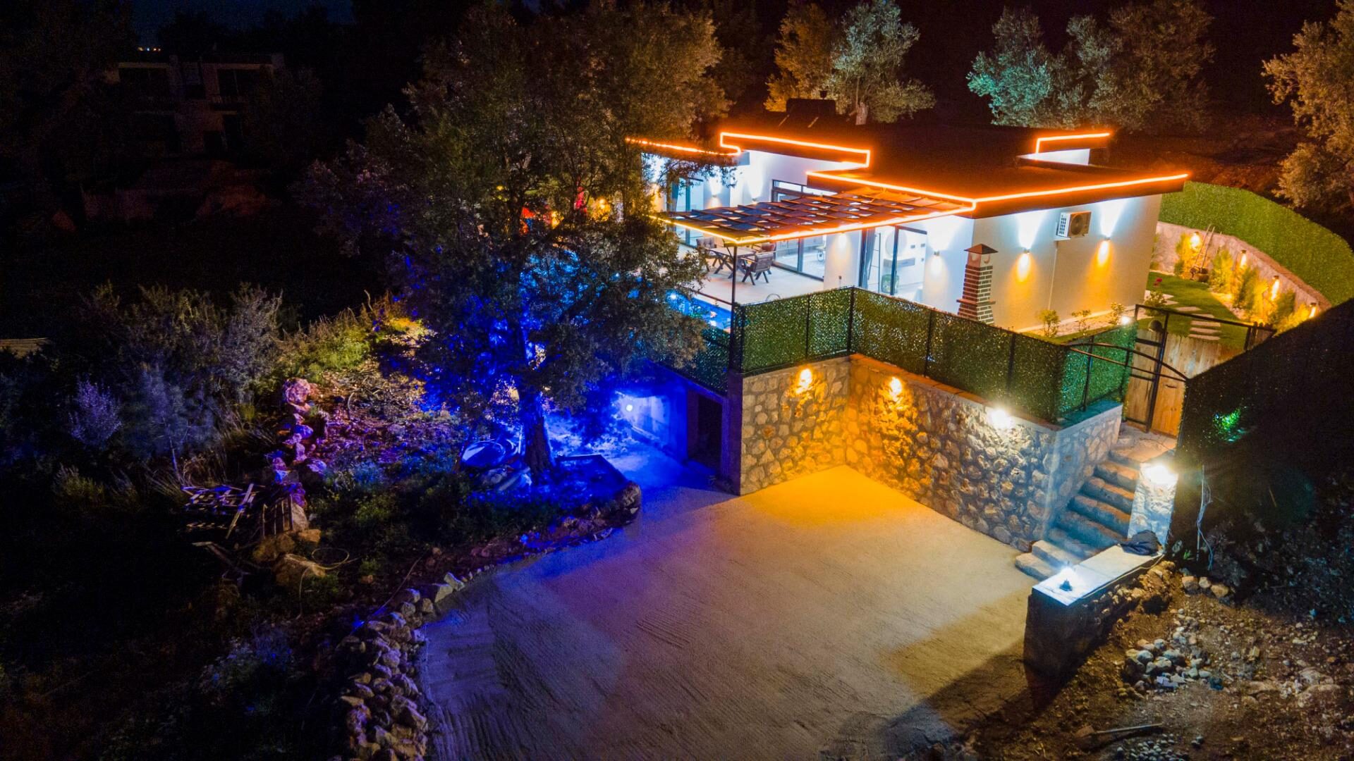 Villa Elyase — 84