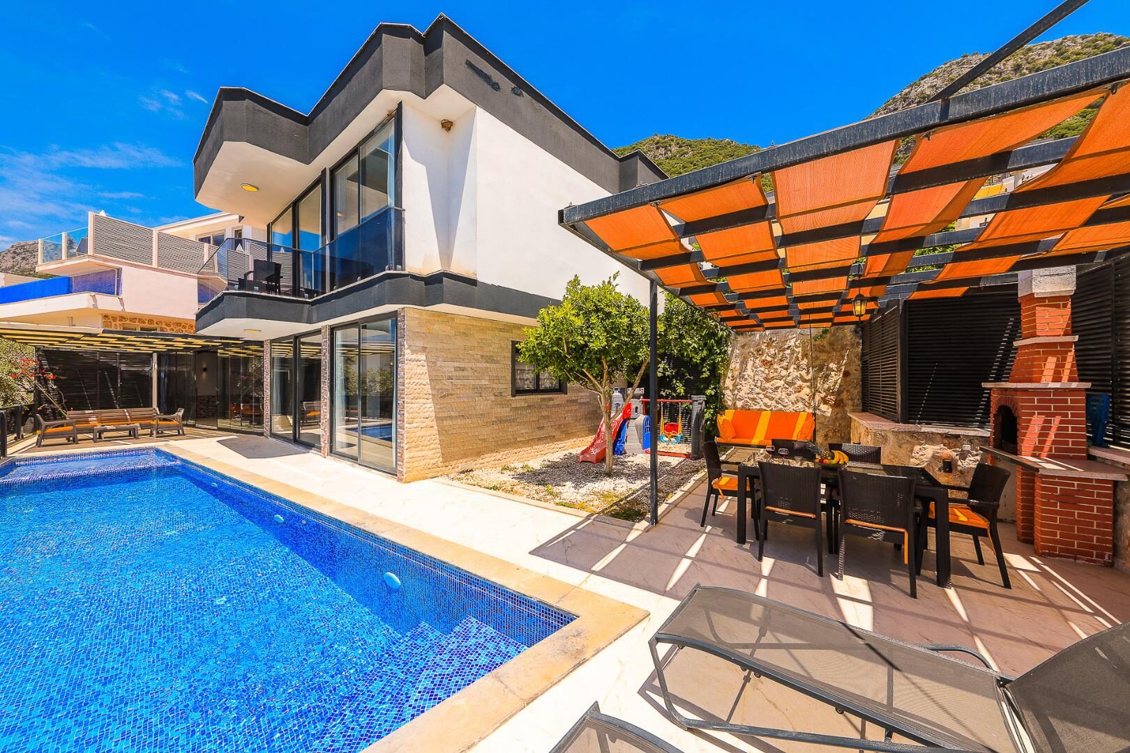 Villa Grand — 3