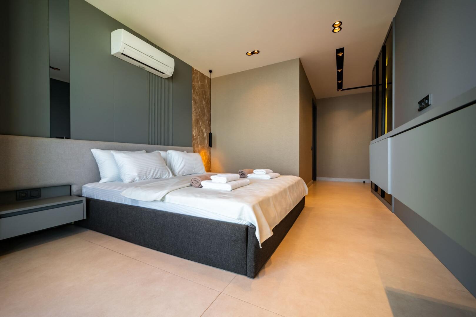 Villa Aura E — 48