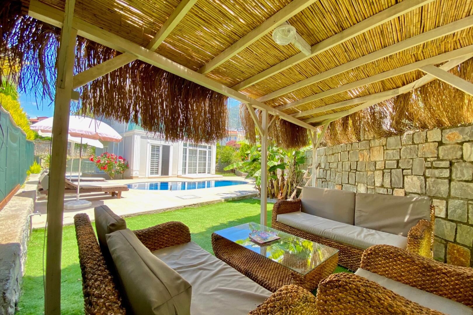 Villa Urartu — 12