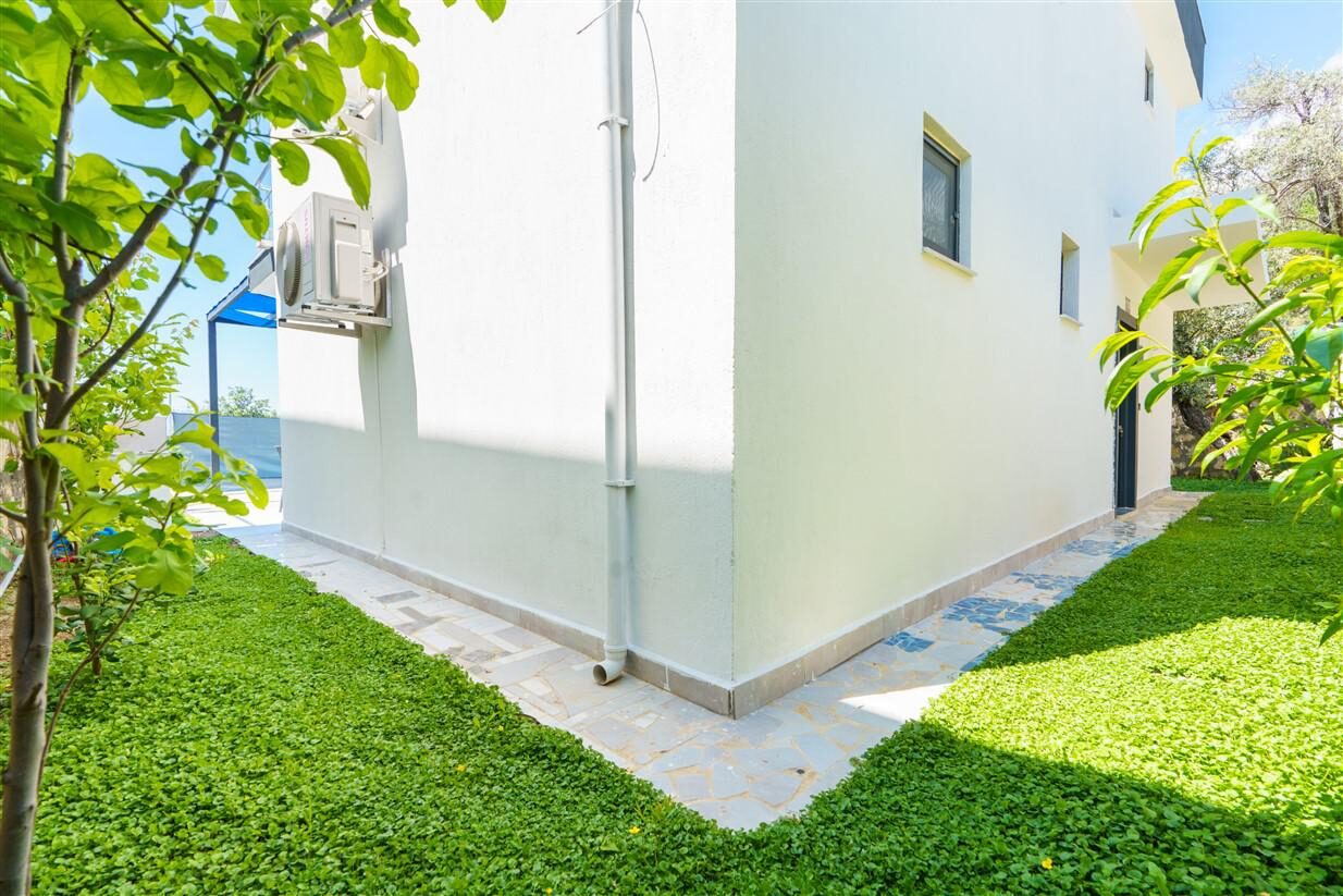 Villa Rojin — 14