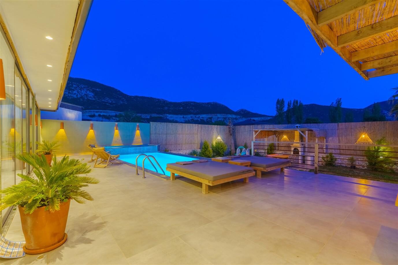 Villa Stay — 10