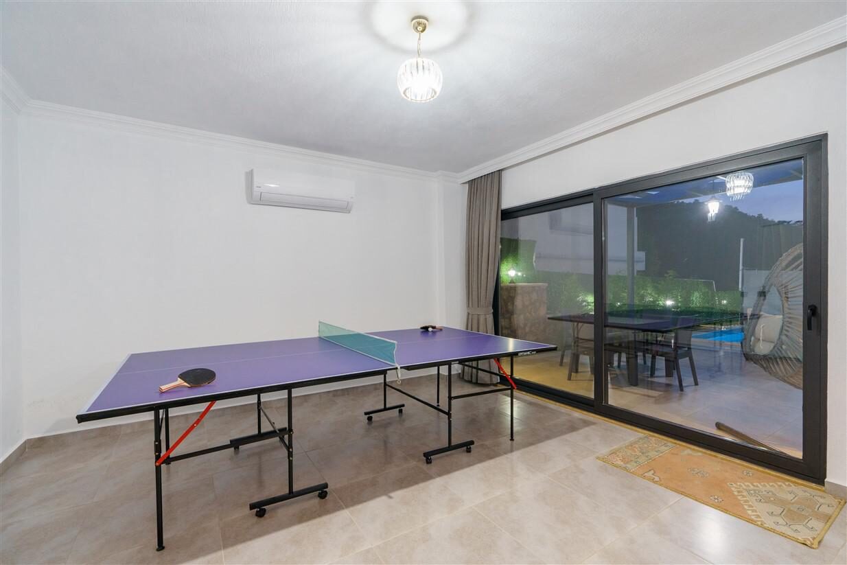 Villa Rojin — 41