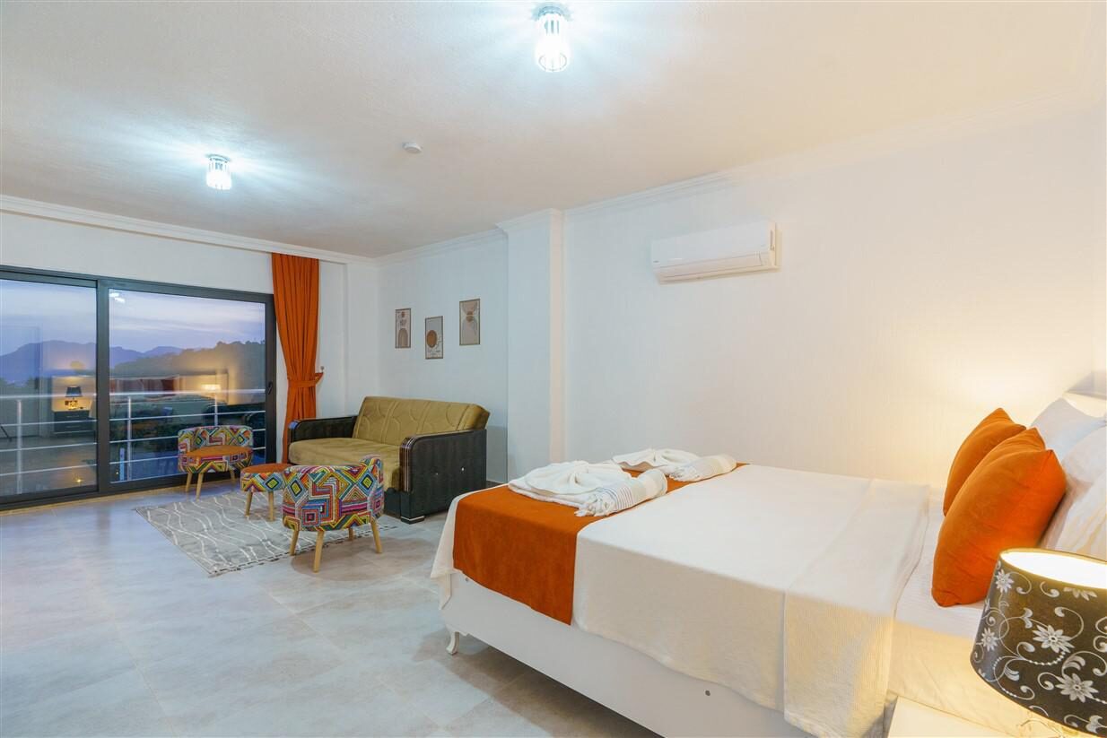 Villa Rojin — 50