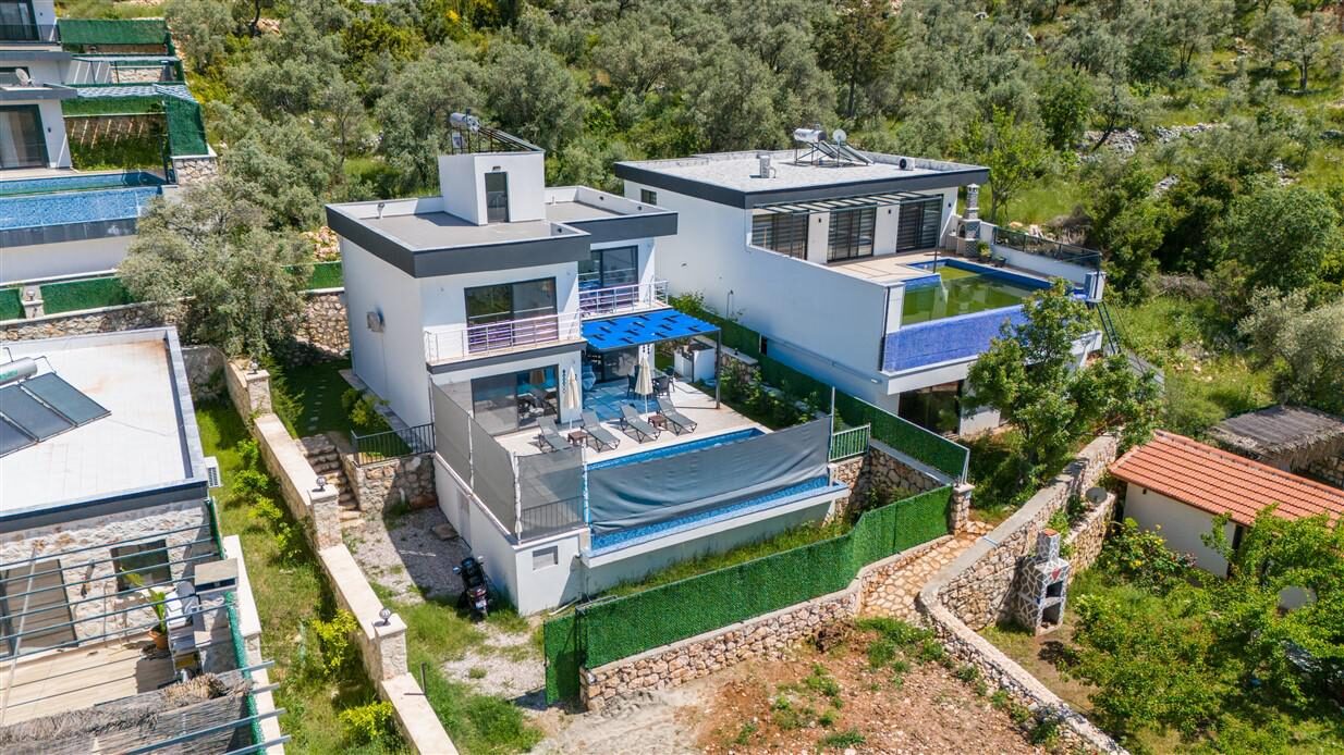 Villa Rojin — 71