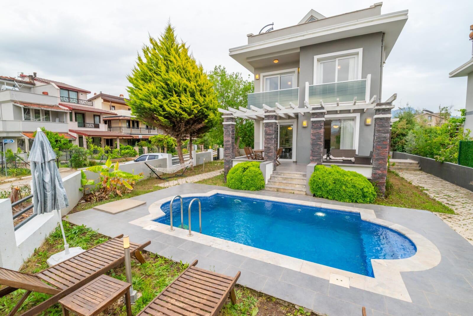 Villa Elora — 6