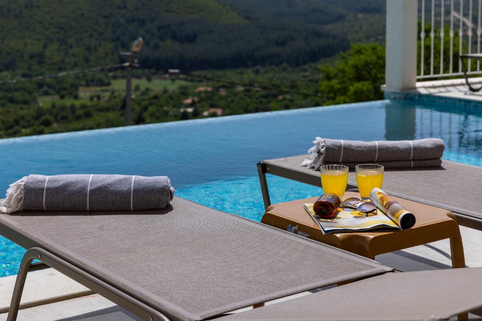 Villa Poeta — 18