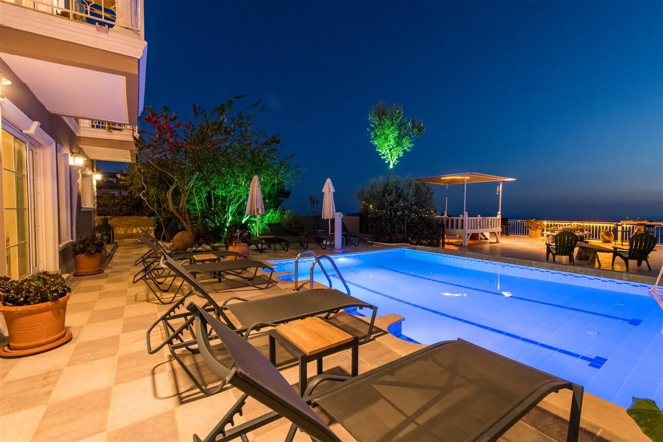 Villa Tulip — 23
