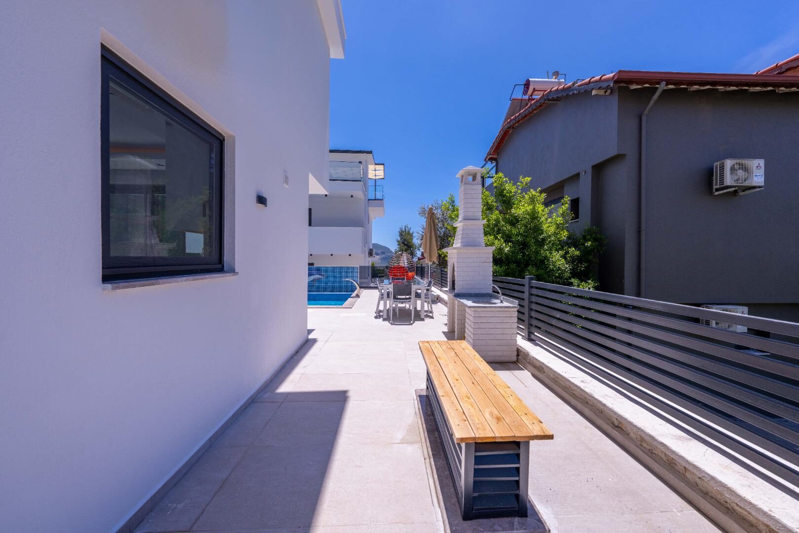Villa Lovelet 1 — 12