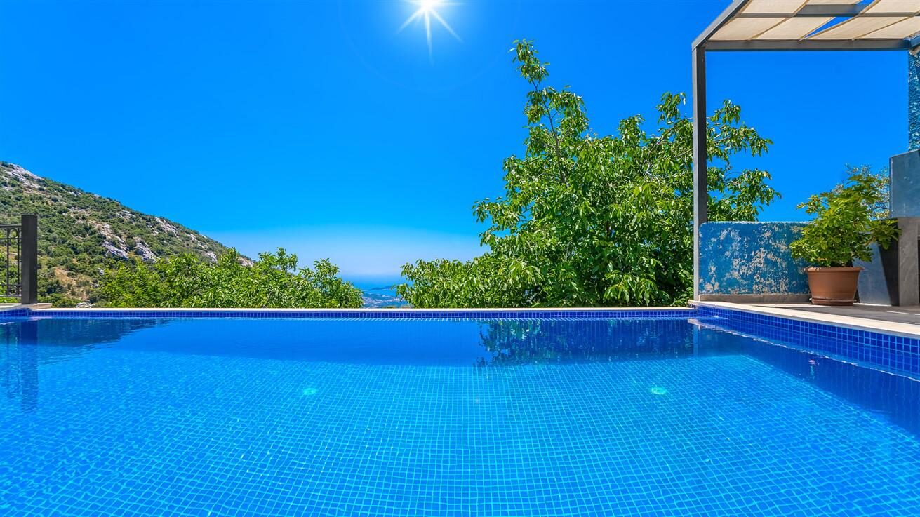 Villa Alara — 90