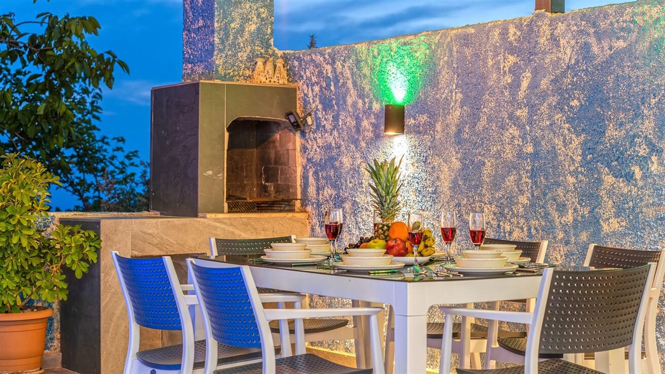Villa Alara — 105