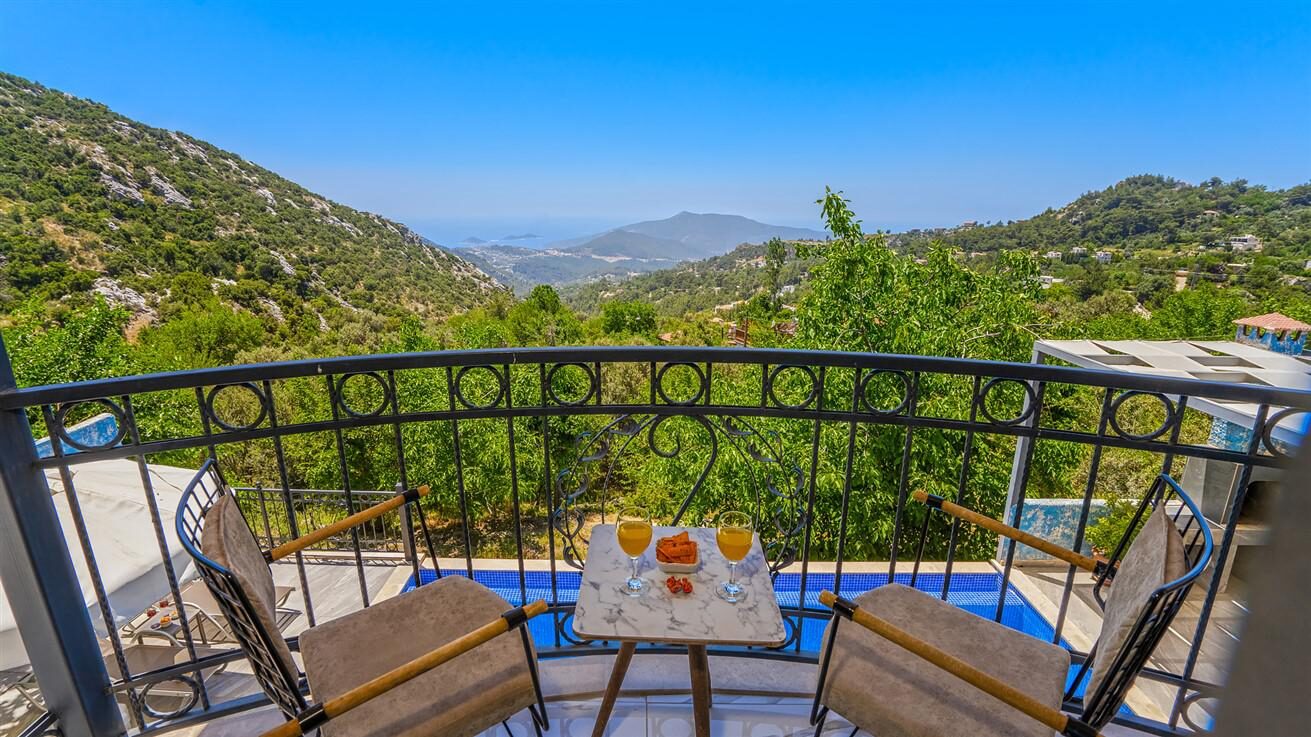Villa Alara — 110