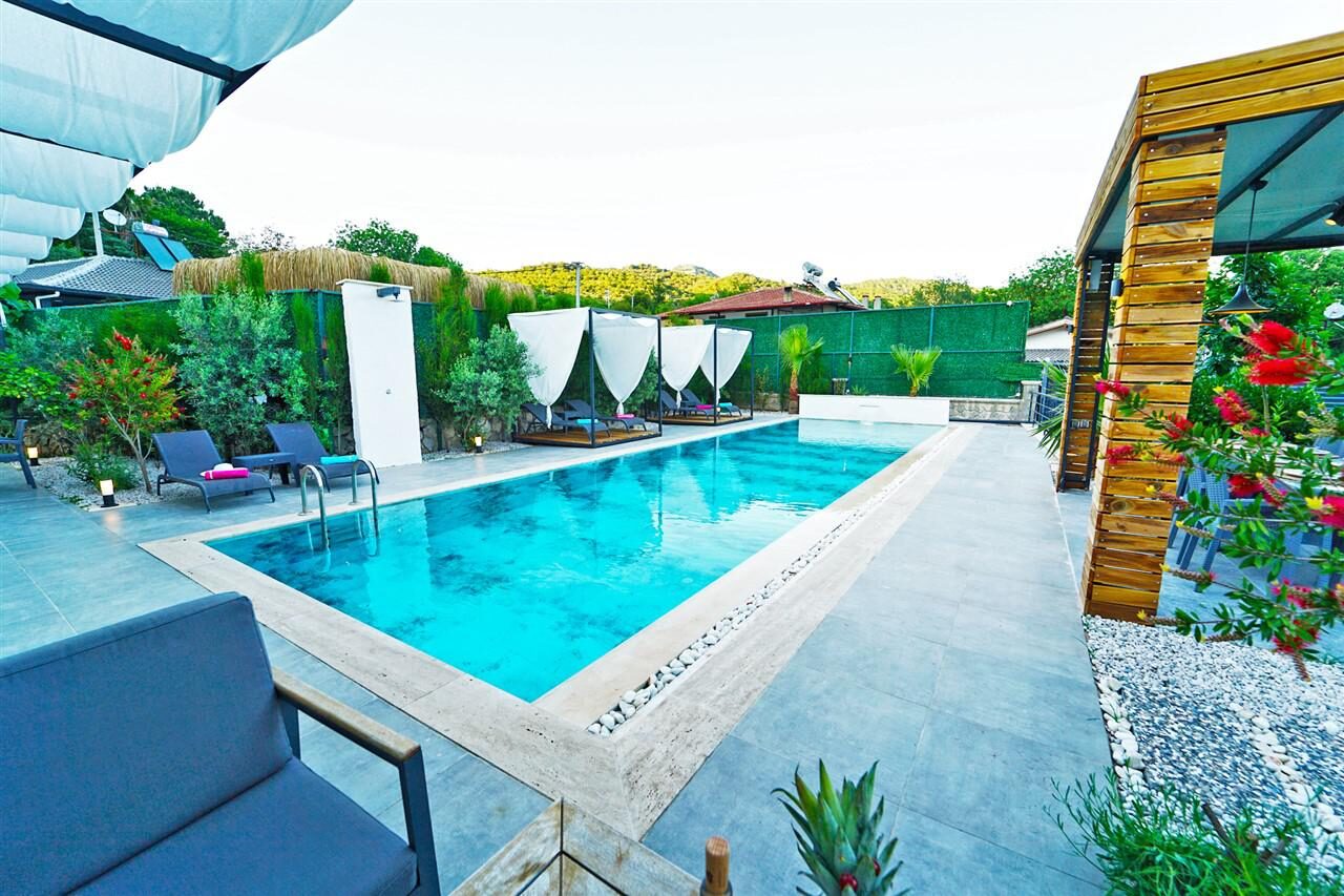 Villa Mamon Luxury Life — 33