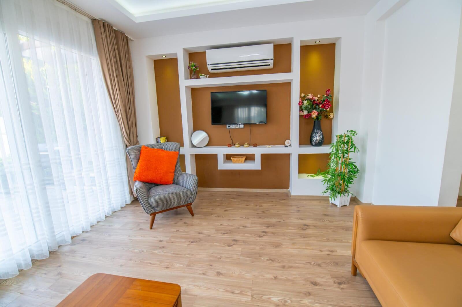 Villa Anka 14 — 66