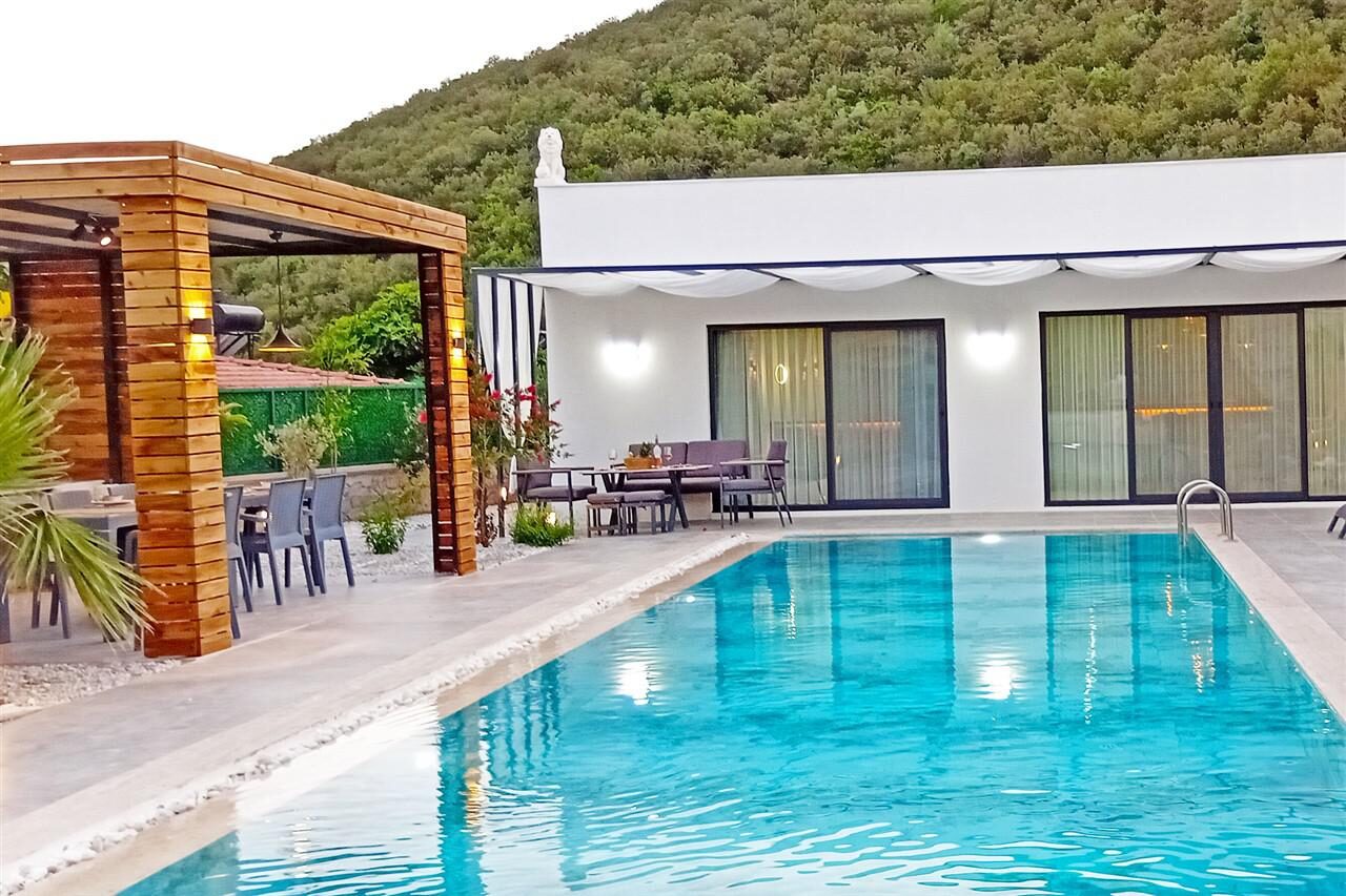 Villa Mamon Luxury Life — 184