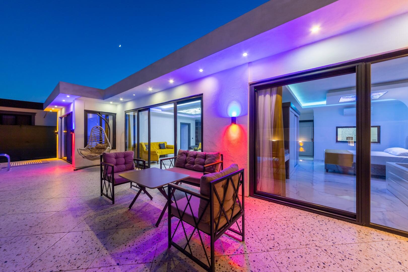 Villa Guru — 7