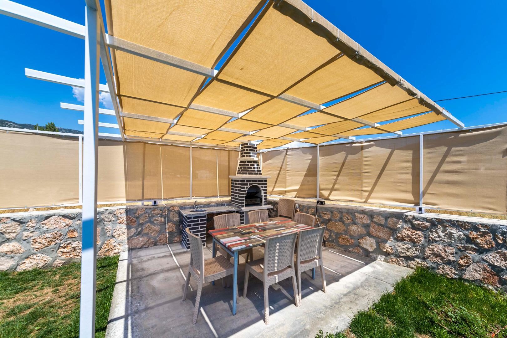 Villa Guru — 22