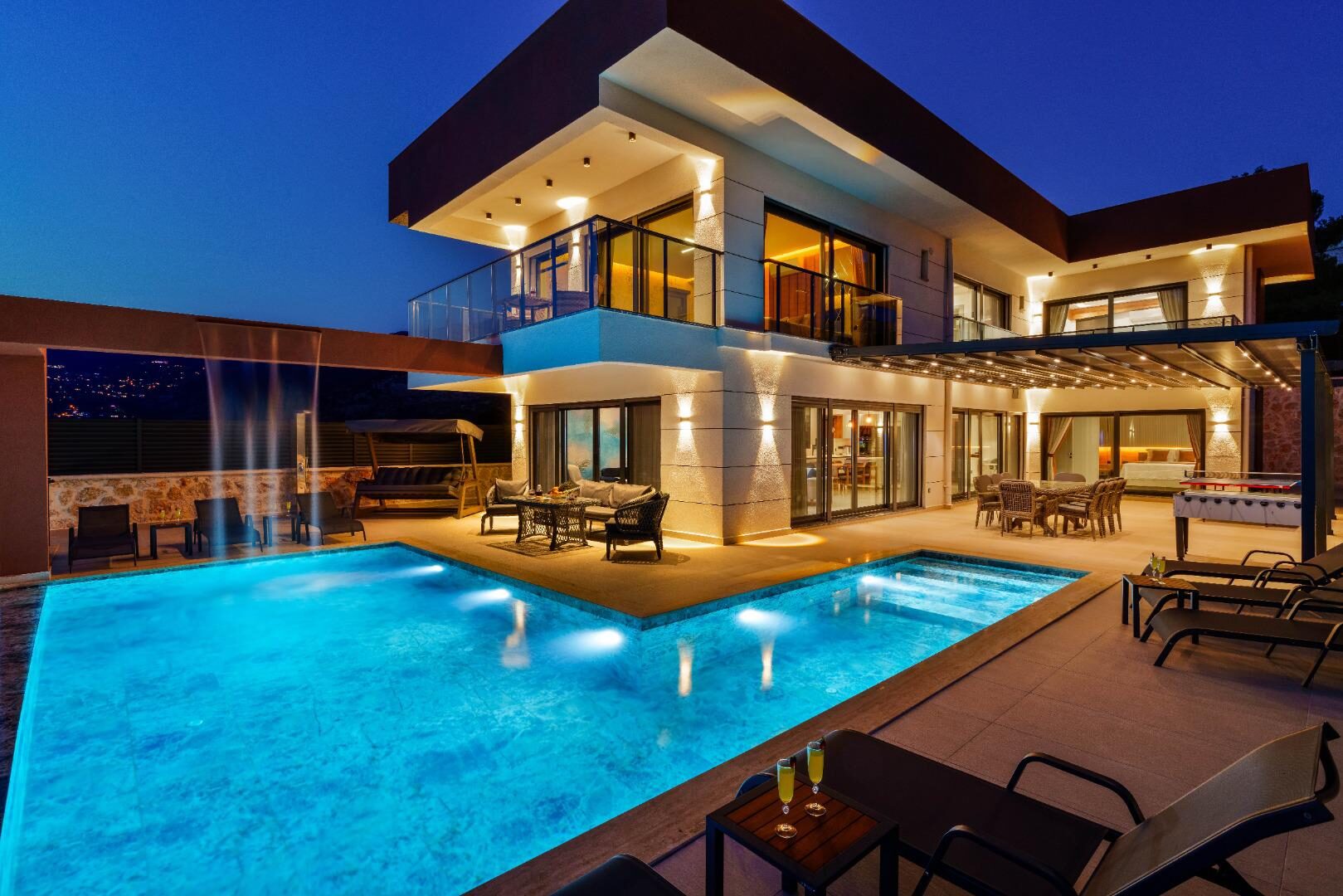 Villa Newcastle — 23