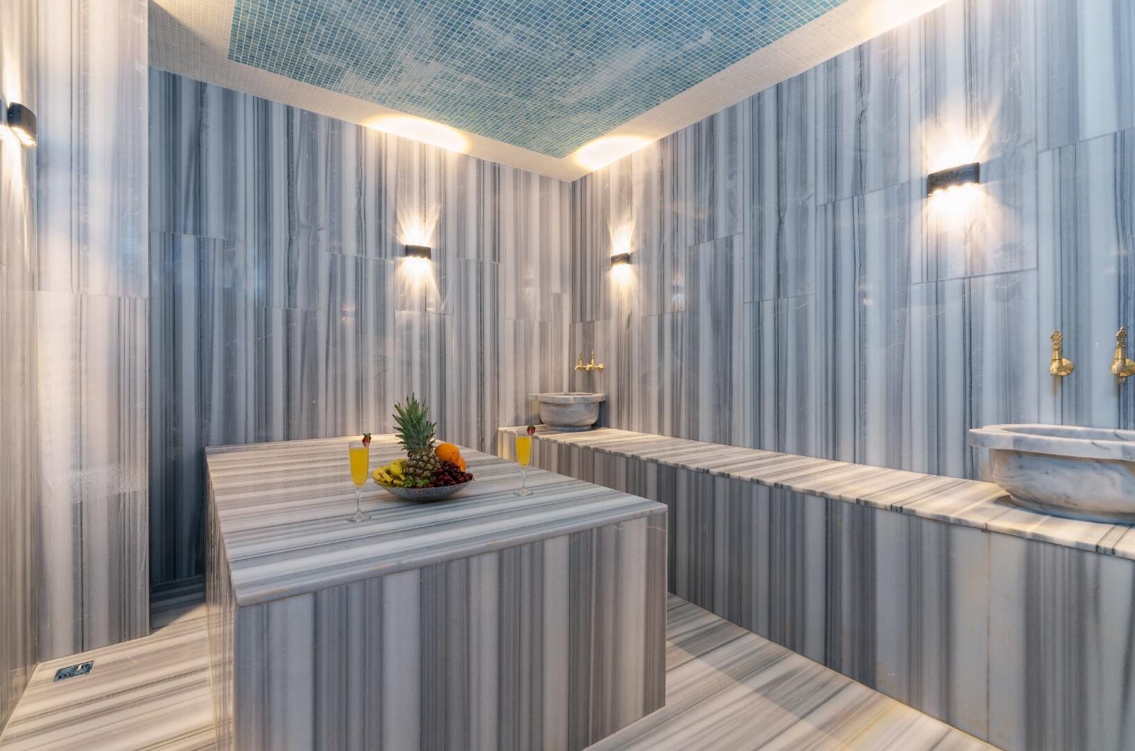 Villa Newcastle — 37