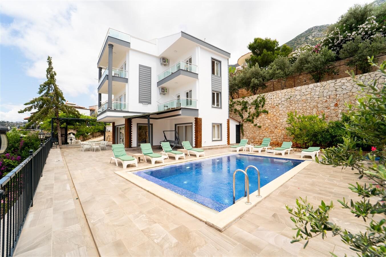 Villa Mevsim Kızıltaş